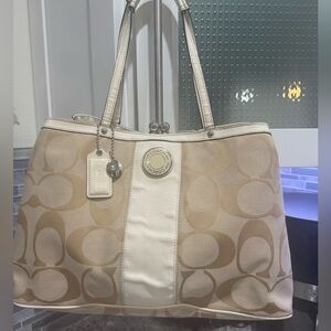 Coach Beige Signature Canvas Shoulder Bag with kiss lock